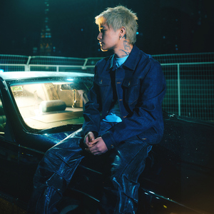 Gay高潮喷汁出精合集
