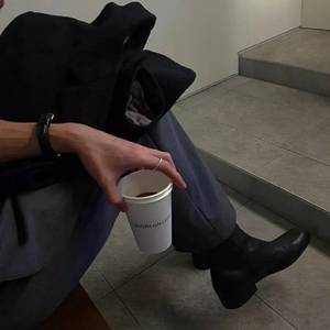 求爸爸的大鸡巴操了小穴喷水
