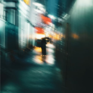 帆布鞋碾精用脚磨男生的要害故事
